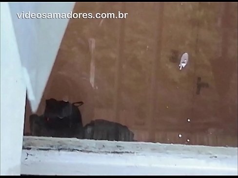 ❤️ ガールフレンドを他の男と見ているムラムラした男、カップルを邪魔しないようにファックビデオを録画する ジャストポルノ ❌️❤